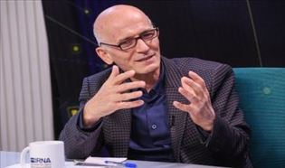 تجلیل از دکتر مقصود فراستخواه 